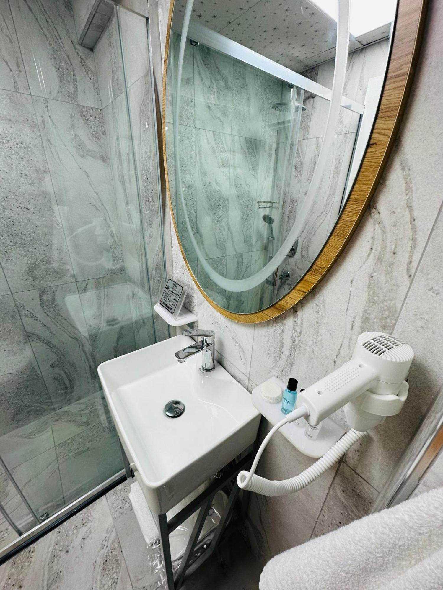 Taksim Havana Hotel Suites Istanbul Exterior foto